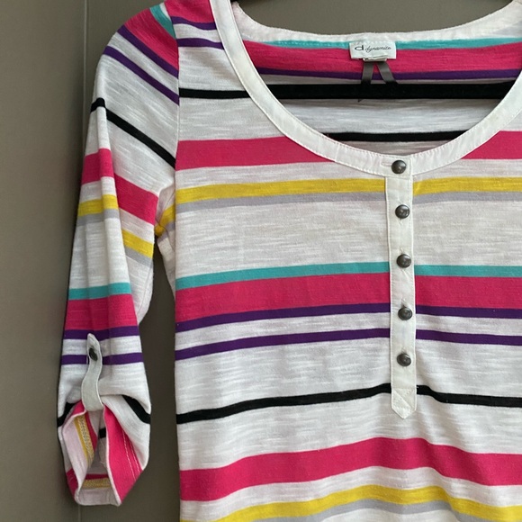 Dynamite Top - Picture 3 of 4